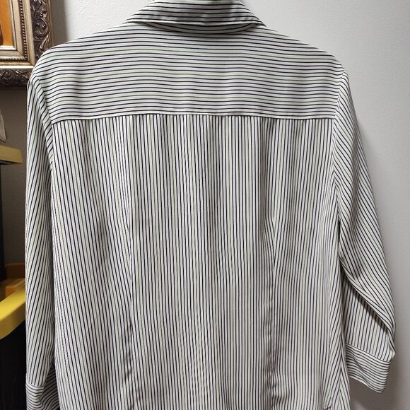 Covington Women’s Striped Button Down Blouse 3/4 Sleeve sz XL - Picture 2 of 5